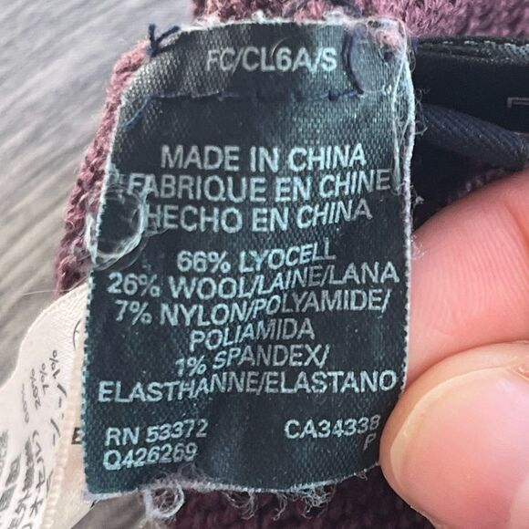 French Connection Purple Wool Blend Knit Gloves Size S/M - Picture 6 of 7